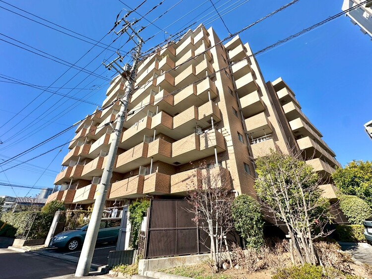 外観 資料には掲載していない情報が、現地にはたくさんあります。是非一度、現地をご確認ください。