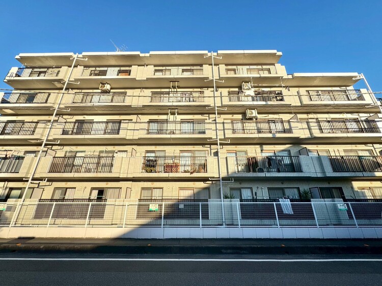 外観 資料には掲載していない情報が、現地にはたくさんあります。是非一度、現地をご確認ください。