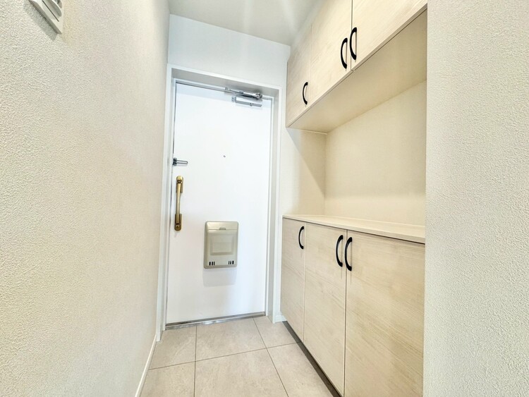 玄関 シューズボックスを完備した玄関です。