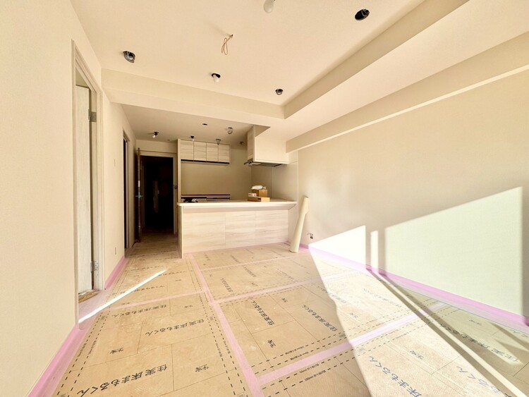 居間 居心地の良い空気感は、暮らしのステージを彩り、心からのやすらぎと満足感を与えてくれます。