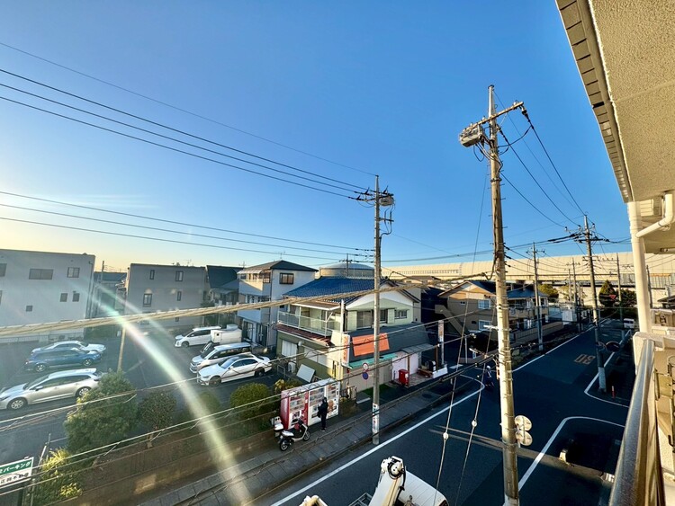 バルコニー 頬をなでる、優しい風を感じることが出来ます。