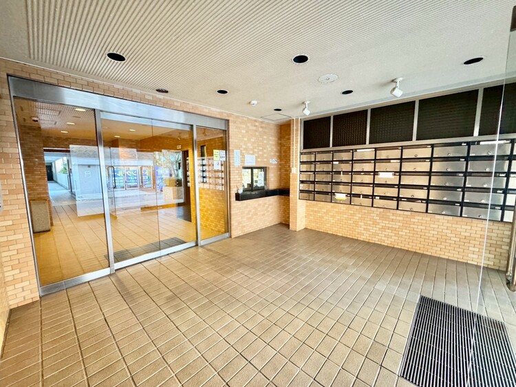 その他 館内は静寂な中が保たれており、管理が行き届いている印象を受けました。