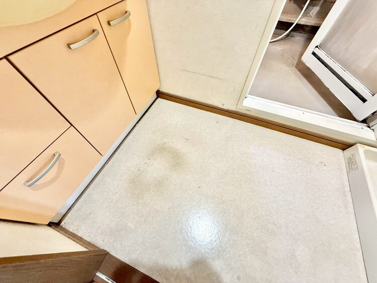 その他 十分な広さの脱衣所。