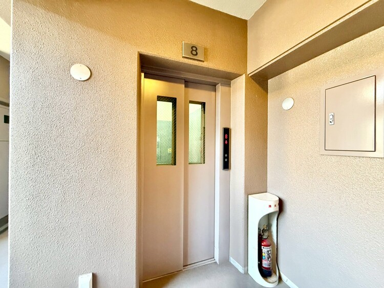 その他 エレベーター完備のため荷物が多くなっても安心。