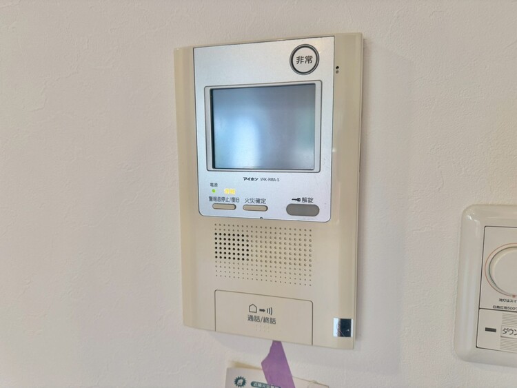 その他 誰が来てもわかる様にモニター付きインターホンを設置。