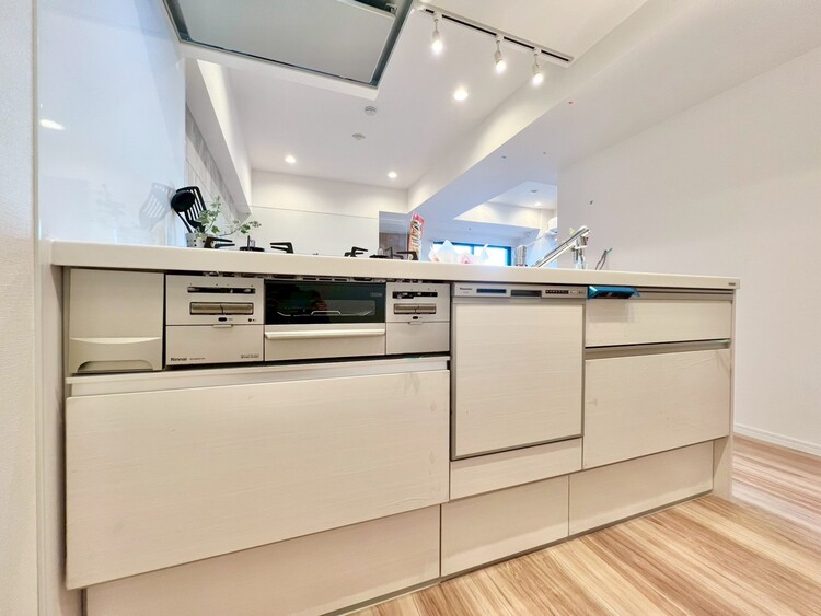 その他 開放感のあるキッチンスペース。調理をしながら、会話も弾みそうですね。