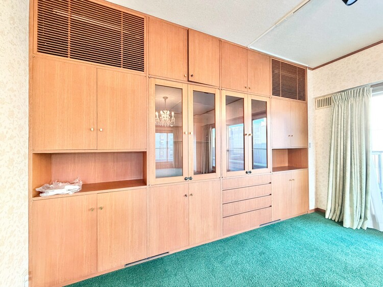 その他 収納スペースが付いていて、お部屋を広く使っていただけます。