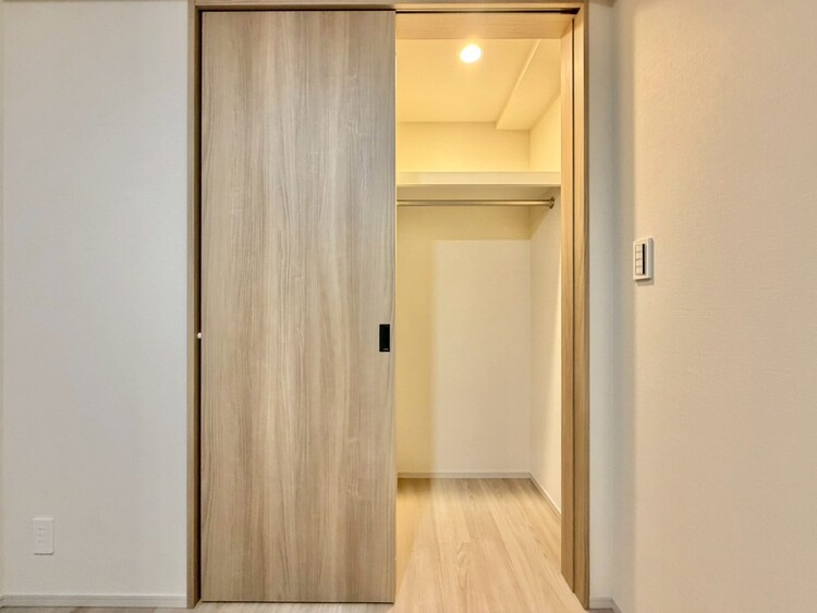 その他 収納スペースが付いていて、お部屋を広く使っていただけます。