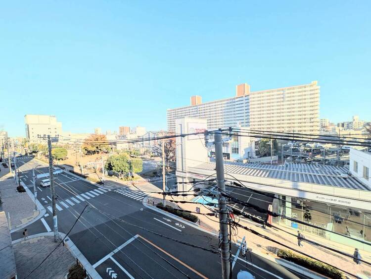 その他 眺望や窓からの景色が良いと、家で過ごす時間も快適です。