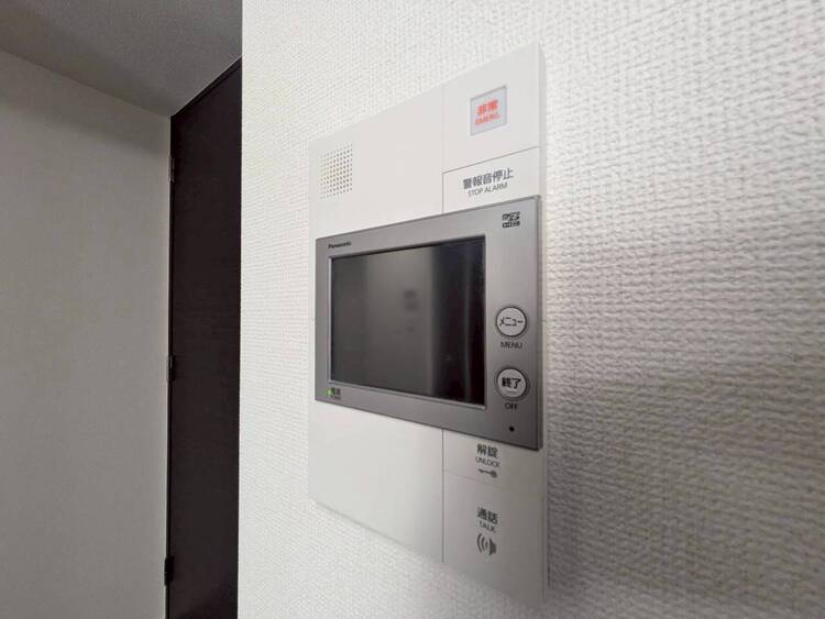その他 誰が来てもわかる様にモニター付きインターホンを設置。