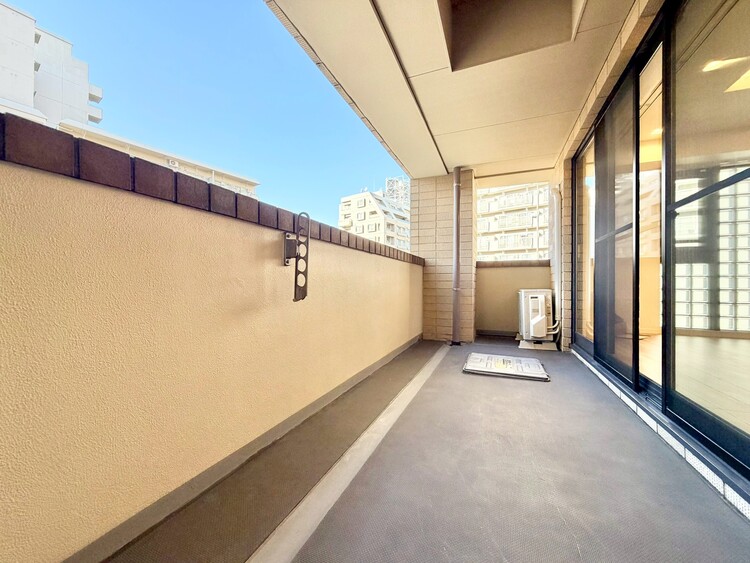 その他 朝の澄んだ空気や、夕方に吹く清々しい風を感じられるバルコニー。