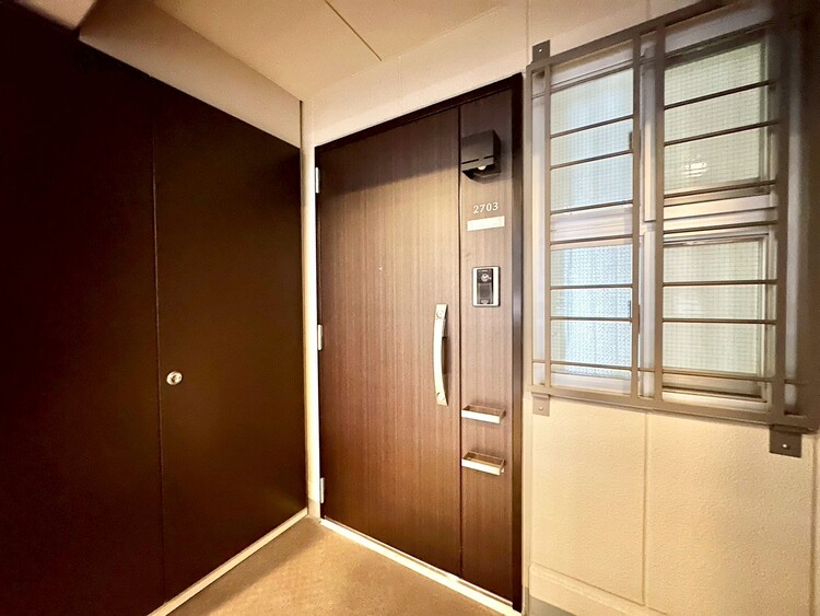 玄関 玄関を開ければ、そこは安らぎのご自宅。