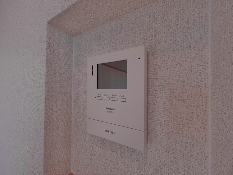 その他 誰が来てもわかる様にモニター付きインターホンを設置。