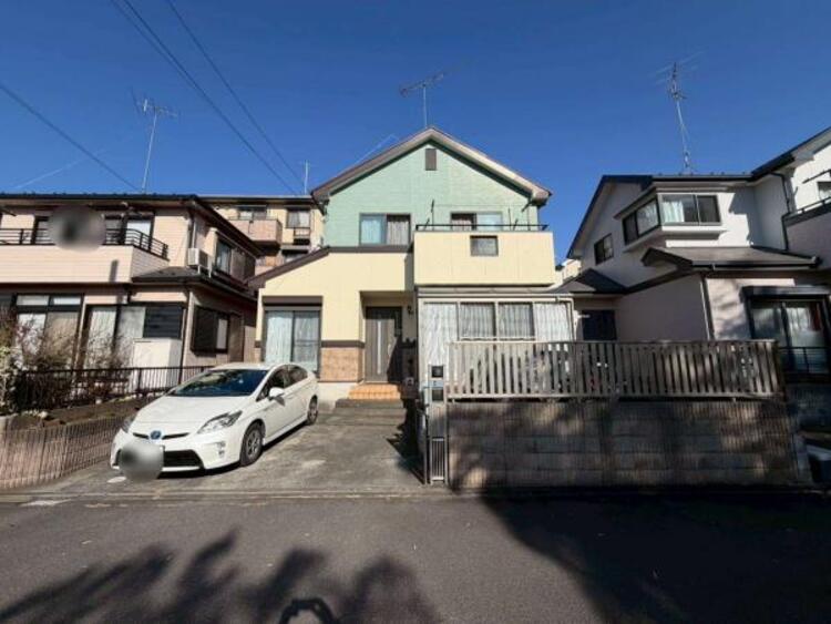 外観 南側ひな壇で陽当たりがとても良いです