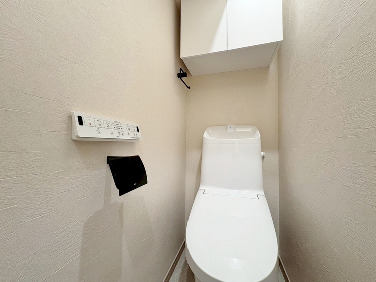 トイレ 暮らしの中のさりげないひとときの快適さにも、こだわりを、持って設備を配しております。