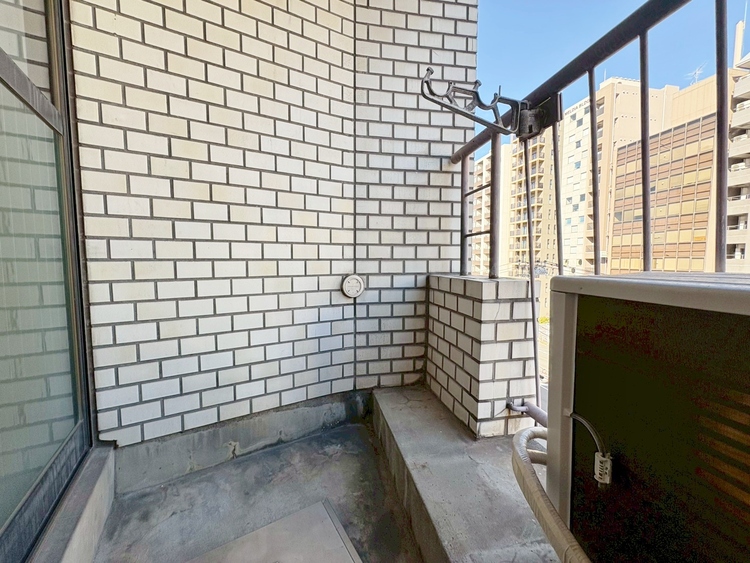 バルコニー 暮らしの中で、光と風を演出してくれるバルコニー。