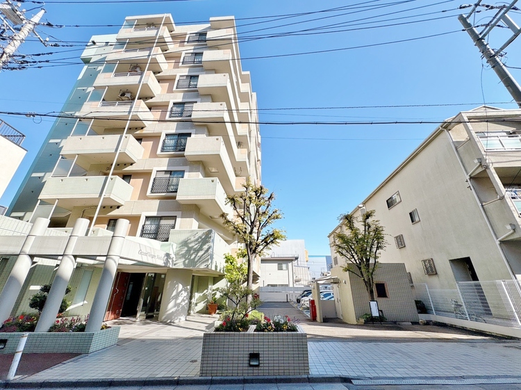 外観 現地に足をお運びいただいた際には、周辺散策などをお勧めいたします。