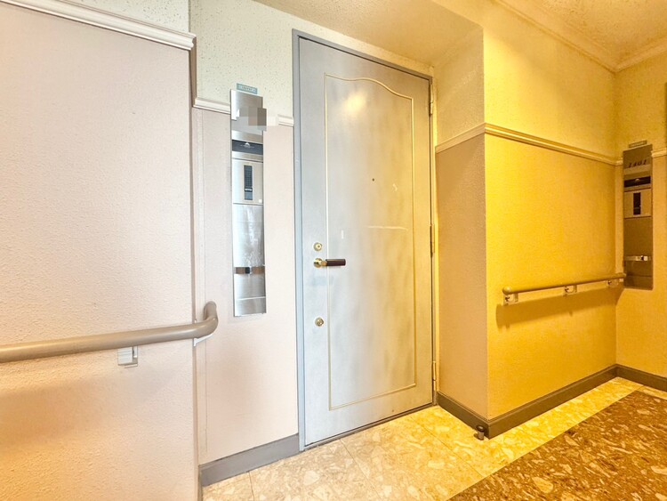 玄関 玄関を開ければ、そこは安らぎのご自宅。