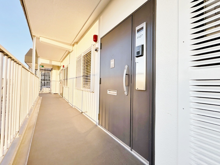 玄関 玄関を開ければ、そこは安らぎのご自宅。