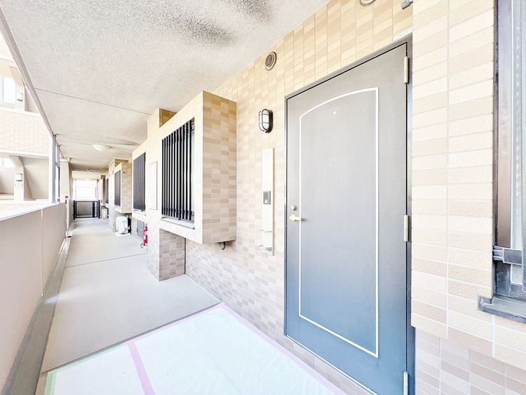 玄関 玄関を開ければ、そこは安らぎのご自宅。