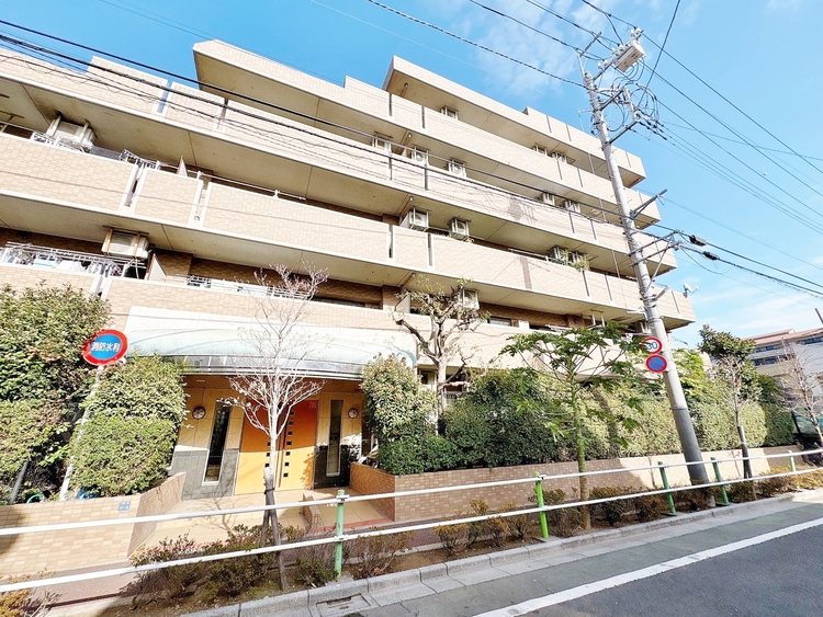 外観 現地に足をお運びいただいた際には、周辺散策などをお勧めいたします。