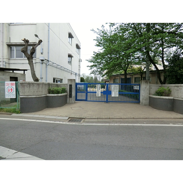 周辺 霞ヶ関東小学校(約720m)