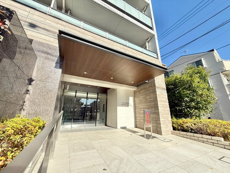 その他 上質感漂う玄関アプローチです。