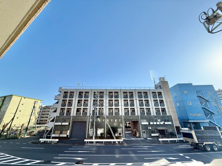 その他 眺望や窓からの景色が良いと、家で過ごす時間も快適です。