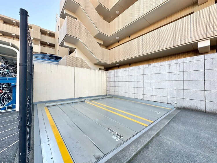 その他 駐車スペースが嬉しいですね。※空き状況は都度ご確認下さい。