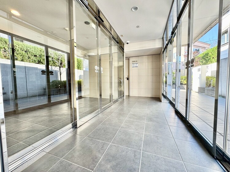 その他 館内は静寂な中が保たれており、管理が行き届いている印象を受けました。