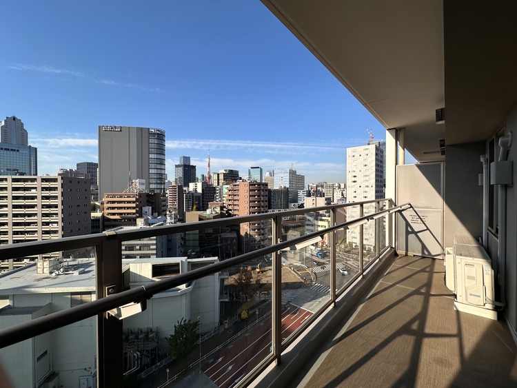 その他 10階部分のため、高層階には無い安心できる高さ感が魅力前面道路は広く、陽当たり良好です