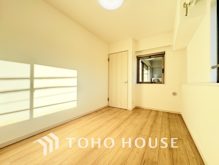 内装 シンプルですっきりとした室内は飽きのこない居心地の良い雰囲気です