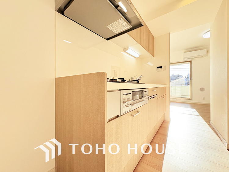 キッチン シンプルな部屋の雰囲気に溶け合うナチュラルキッチン