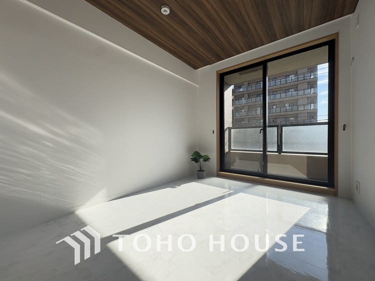 内装 1日の疲れを癒し、心地よく寛げるようゆったりとした広さをしています