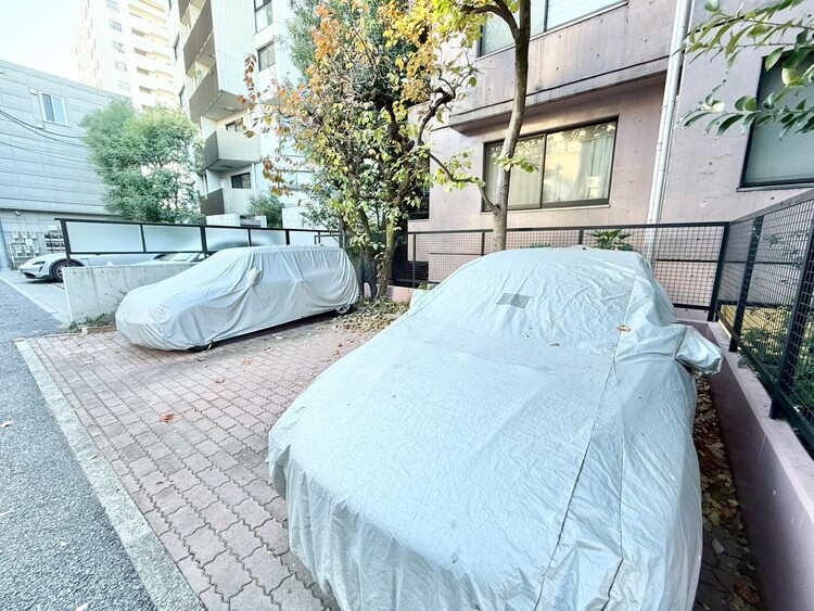 その他 駐車スペースが嬉しいですね。※空き状況は都度ご確認下さい。