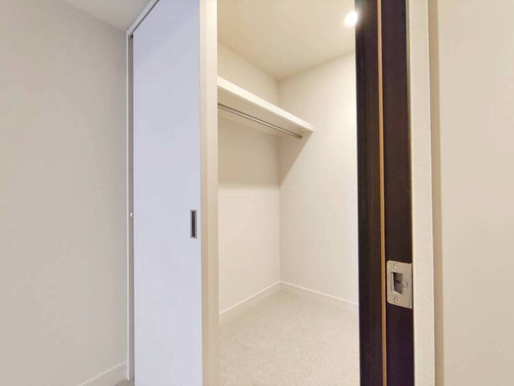 その他 収納スペースが付いていて、お部屋を広く使っていただけます。