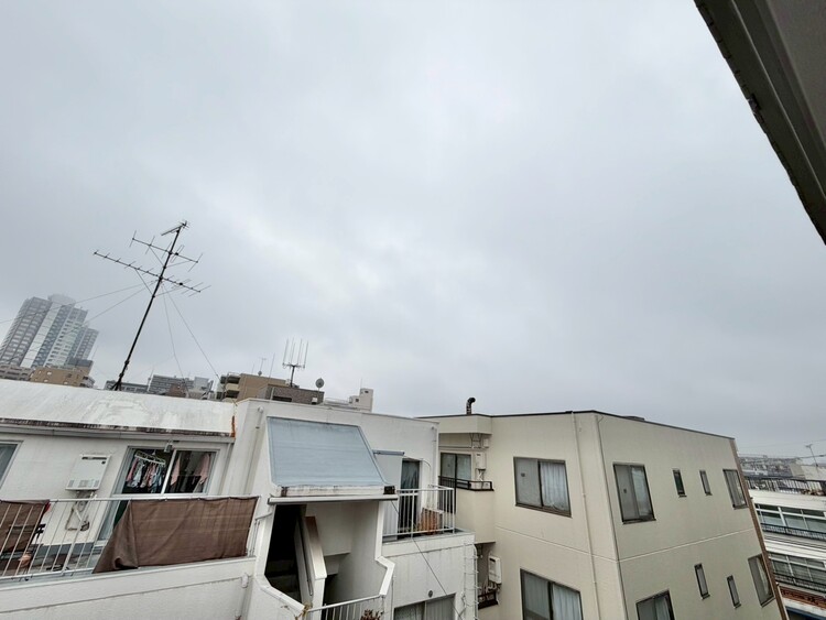 その他 眺望や窓からの景色が良いと、家で過ごす時間も快適です。