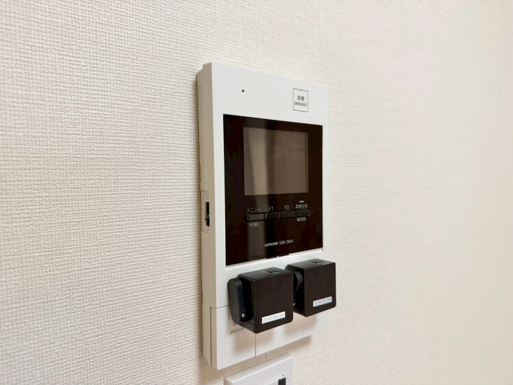 その他 誰が来てもわかる様にモニター付きインターホンを設置。