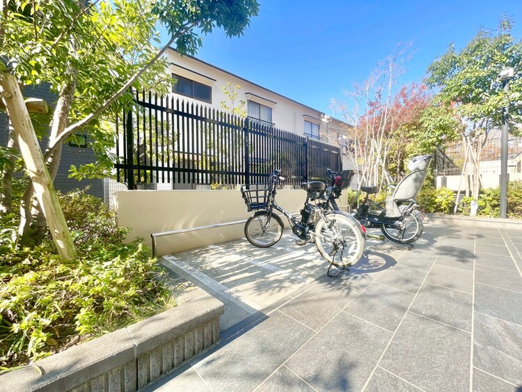 その他 駐輪場も綺麗に整頓されています。※空き状況は都度ご確認下さい。