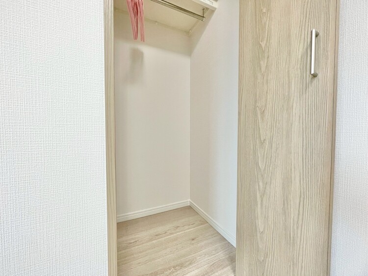 その他 家電やスーツケース、ストック品など何でも片付く嬉しい空間です。