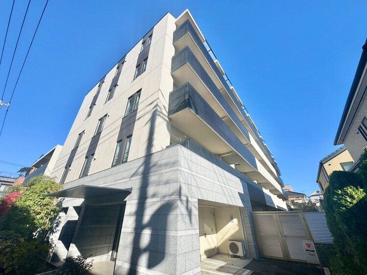 外観 資料には掲載していない情報が、現地にはたくさんあります。是非一度、現地をご確認ください。