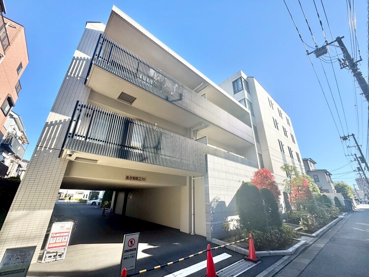 外観 現地に足をお運びいただいた際には、周辺散策などをお勧めいたします。