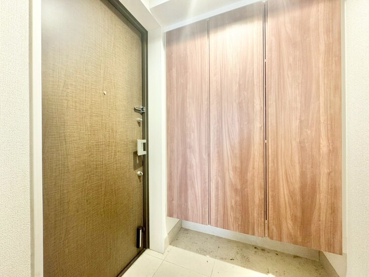 玄関 シューズボックスを完備した玄関です。