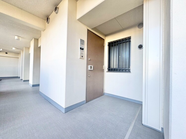 玄関 玄関を開ければ、そこは安らぎのご自宅。