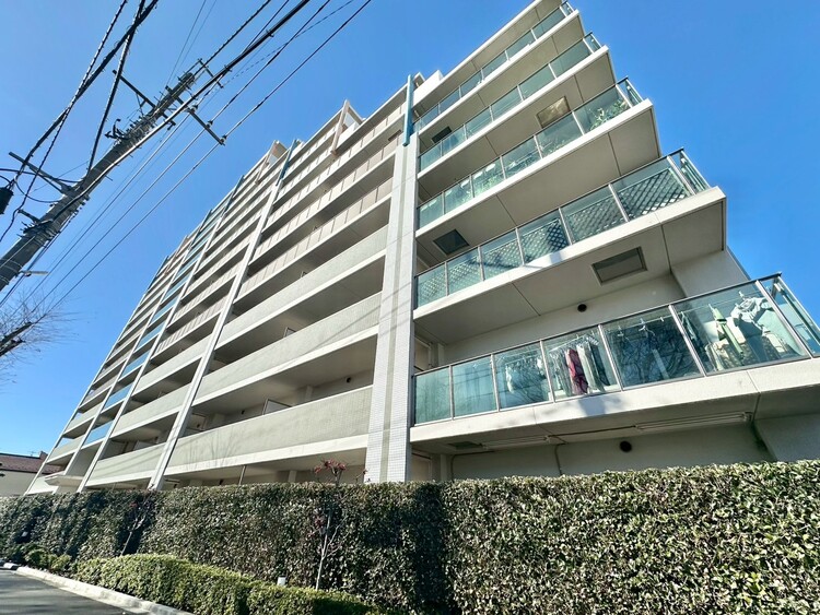 外観 現地に足をお運びいただいた際には、周辺散策などをお勧めいたします。