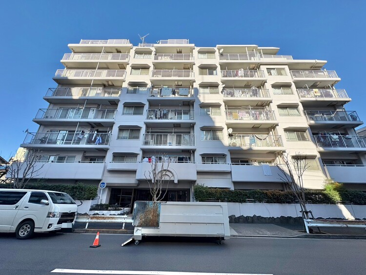 外観 資料には掲載していない情報が、現地にはたくさんあります。是非一度、現地をご確認ください。