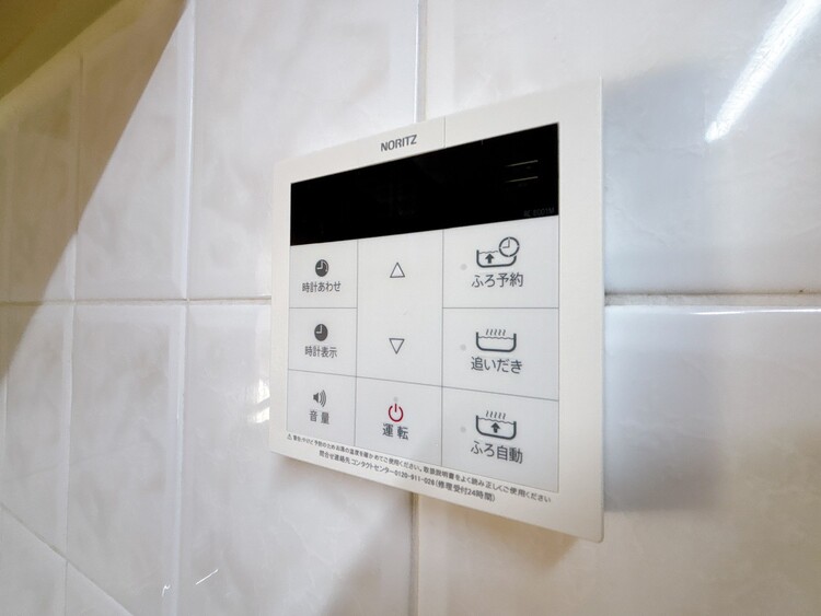 設備 見やすい画面で操作しやすい給湯パネルです。