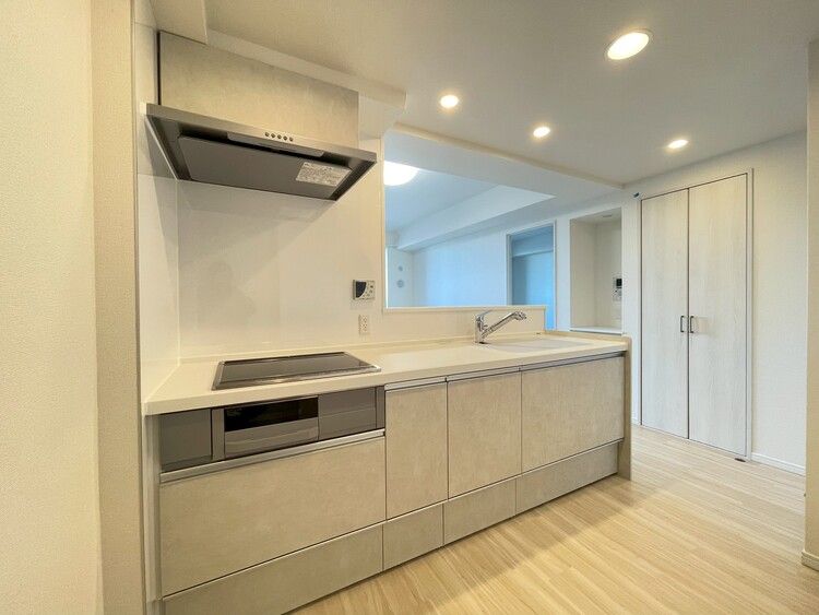 キッチン 洗練されたスタイリッシュなデザイン性と使いやすさを備えた仕様。