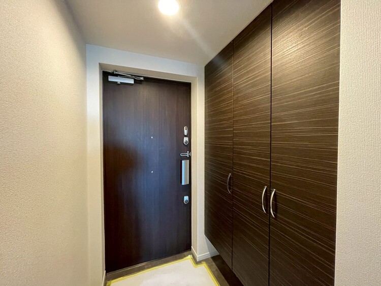 玄関 シューズボックスを完備した玄関です。