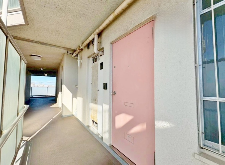 玄関 玄関を開ければ、そこは安らぎのご自宅。